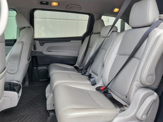 Used 2021 Obsidian Blue Pearl Honda Touring image 15