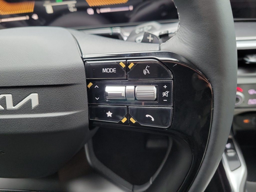 New 2026 Volcanic Sand Kia EX image 27