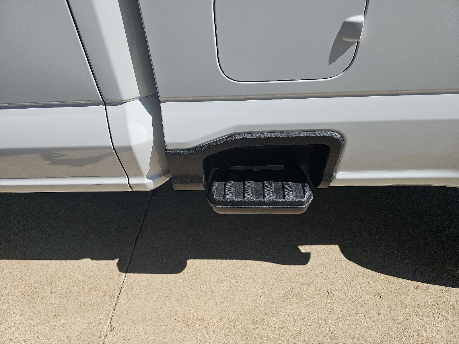 New 2026 Oxford White Ford F-250® XLT image 15