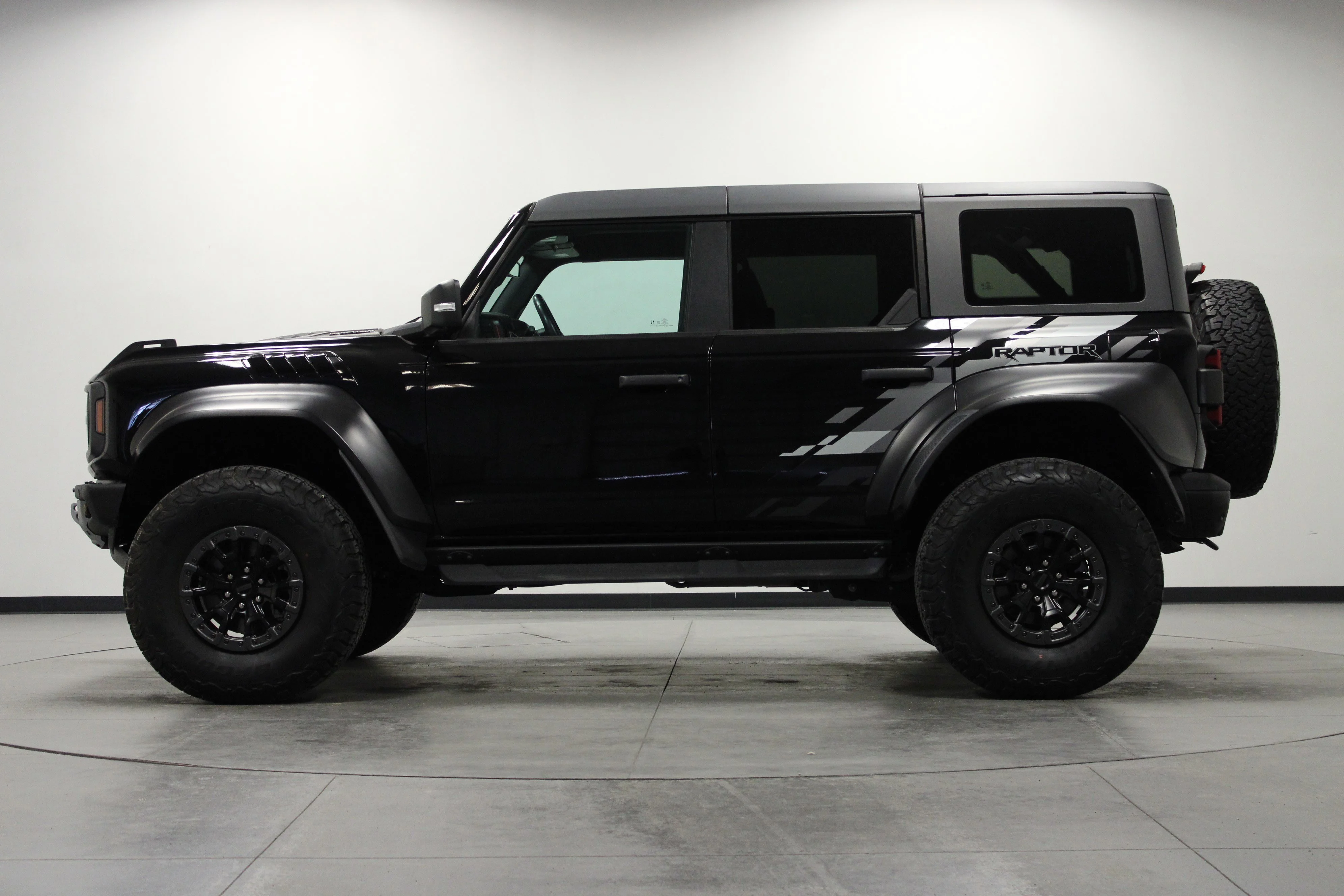 Used 2022 Shadow Black Ford Raptor image 7