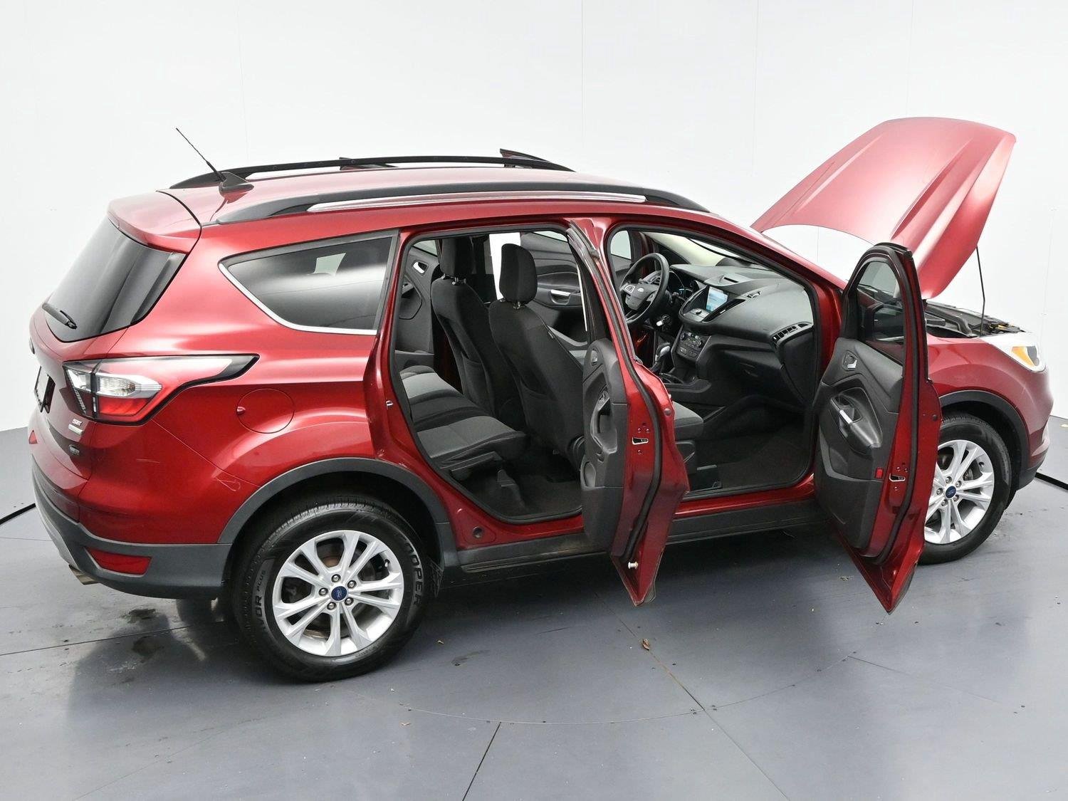 Used 2018 Ruby Red Metallic Tinted Clearcoat Ford SE image 35