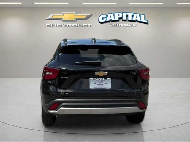 Used 2025 Black Chevrolet LT image 5