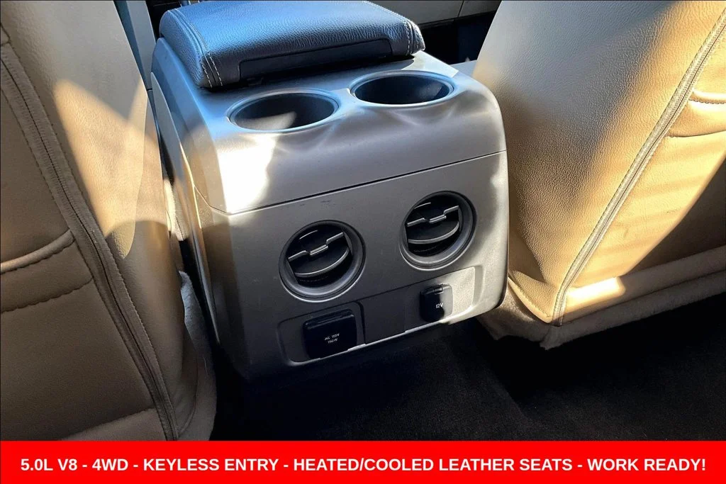 Used 2013  Ford Lariat image 11