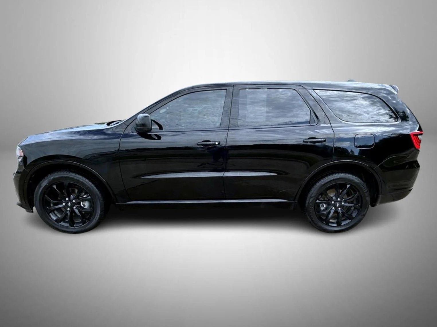 Used 2020 Black Dodge SXT Plus image 8