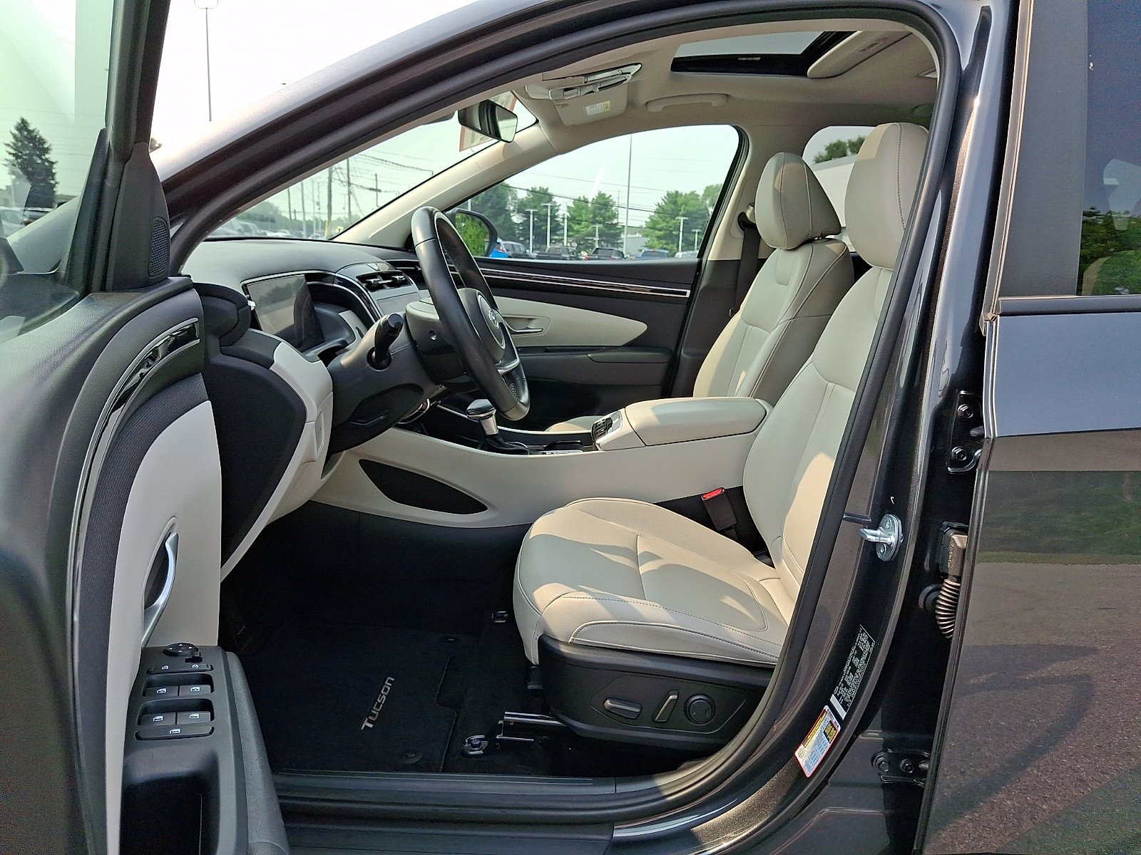 Used 2024 Dark Gray Metallic Hyundai SEL image 15