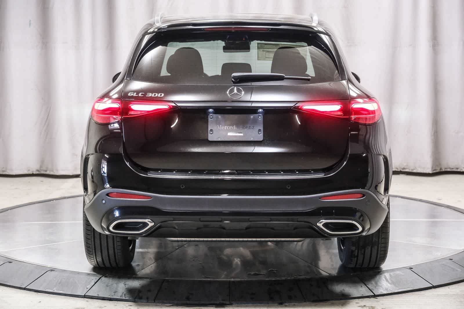 New 2026 Black Mercedes-Benz GLC 300 image 44