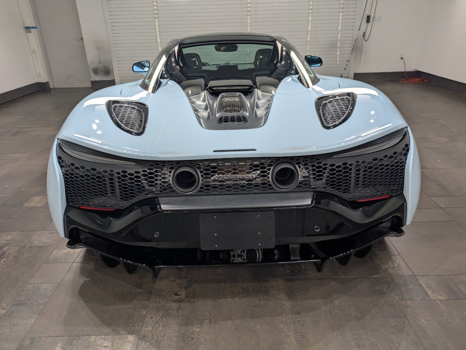 Used 2025 MSO Muriwai White McLaren TechLux Spider image 20