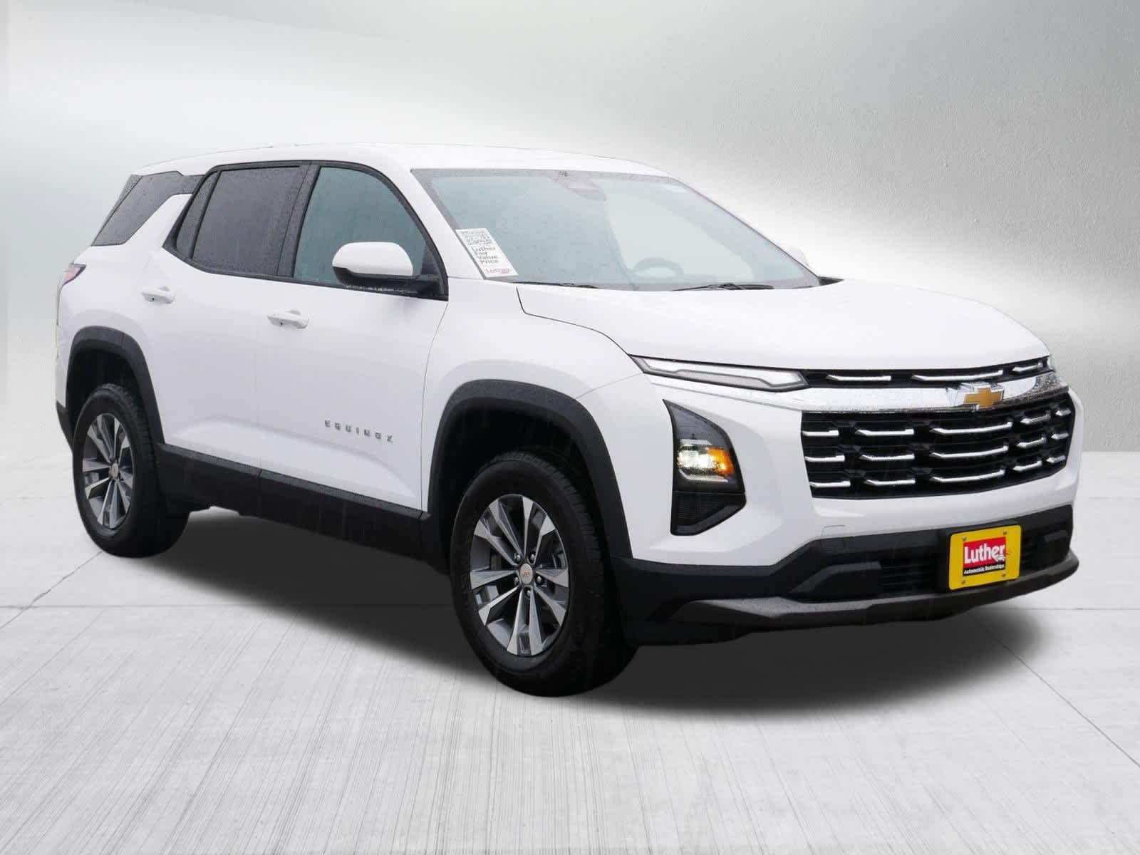 New 2027 Summit White Chevrolet LT image 7