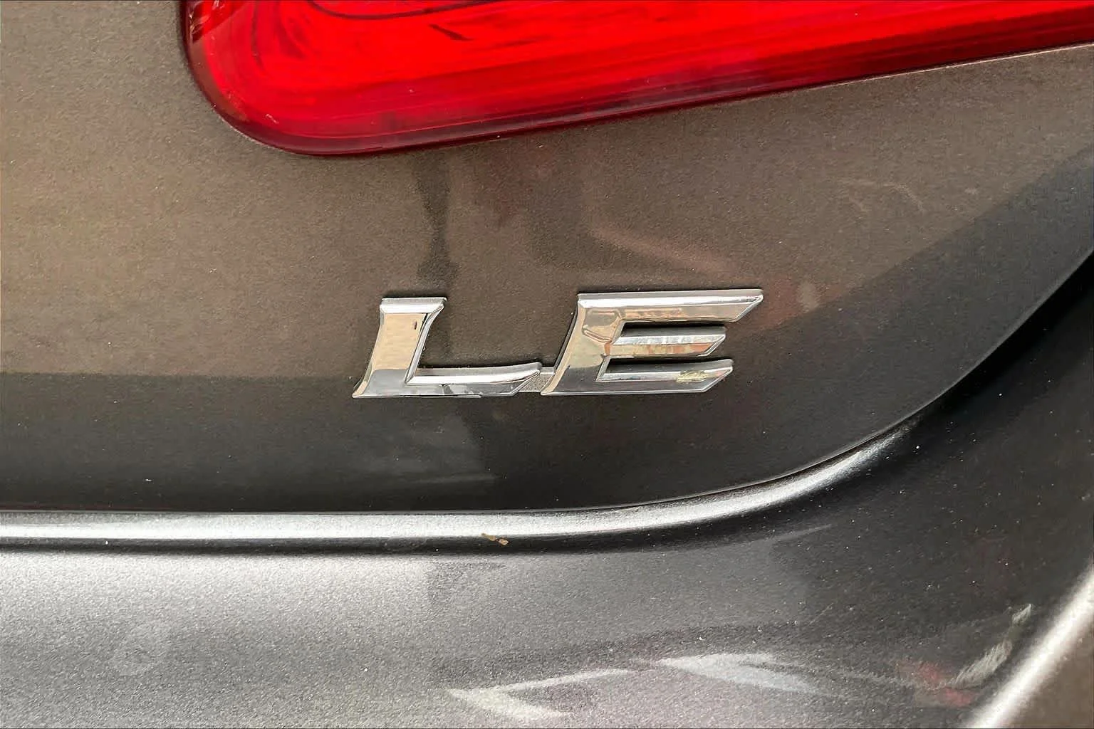 Used 2010 MAGNETIC GRAY MET. Toyota  image 9