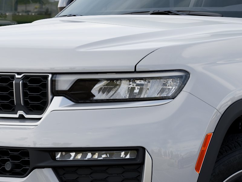 New 2026 Bright White Clear-Coat Exterior Paint Jeep Limited image 40