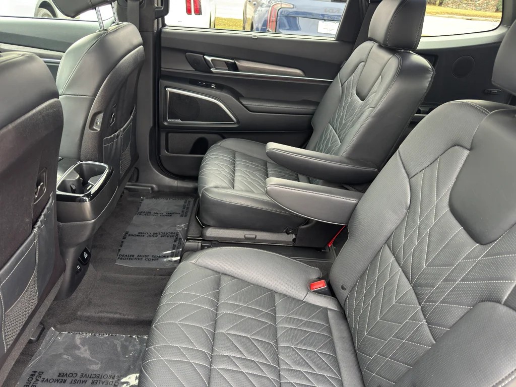 Certified Used 2024 Wolf Gray Kia SX Prestige X-Pro image 14