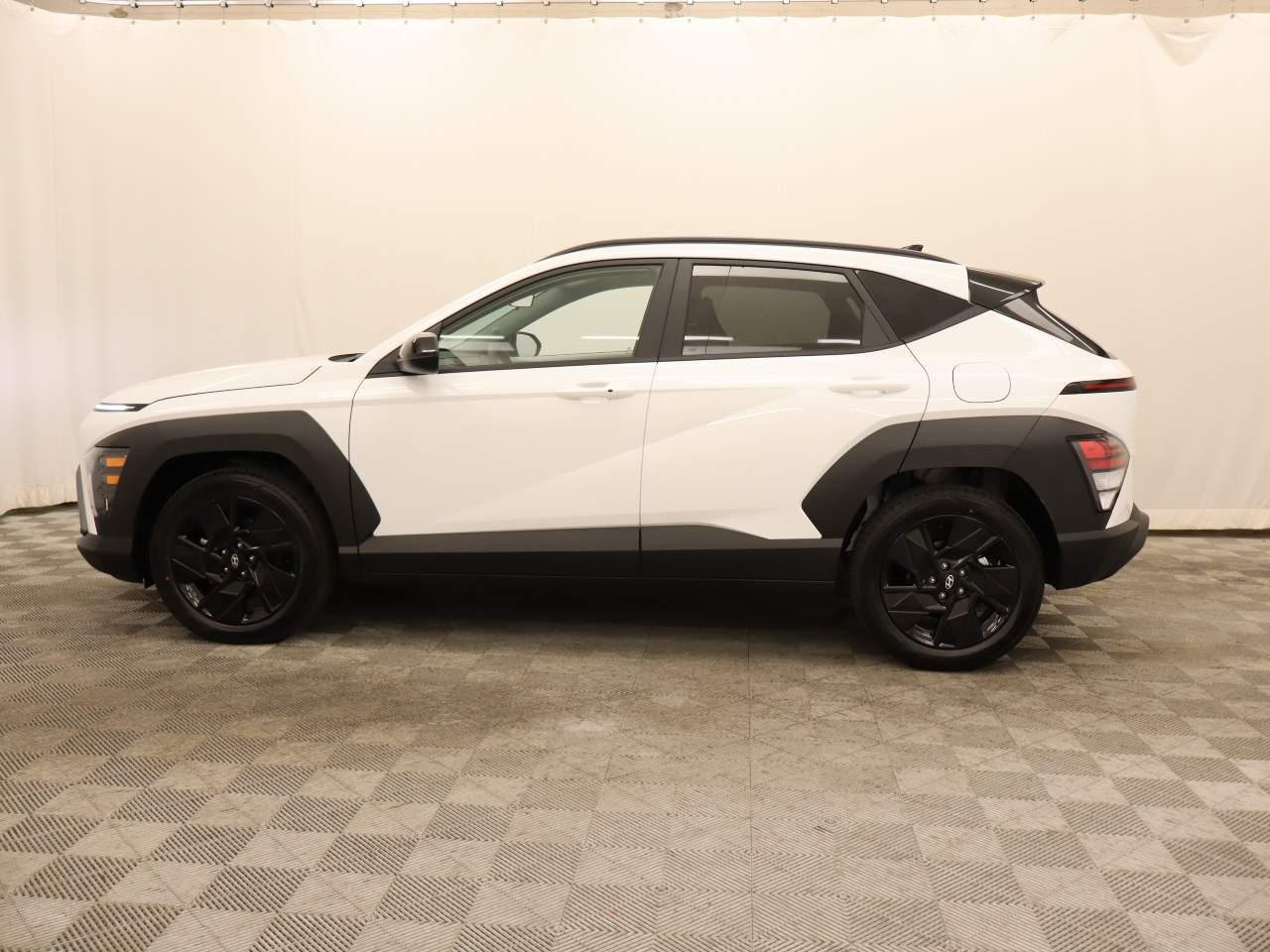 New 2026 Atlas White Hyundai SEL Sport FWD image 2