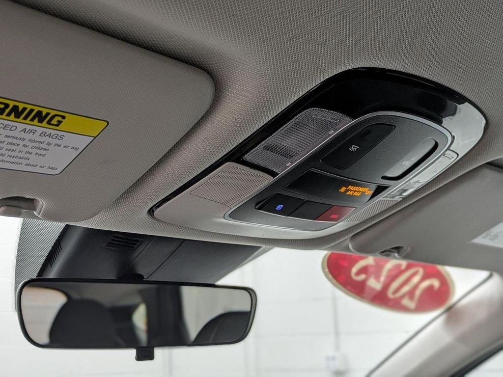 Used 2023 Silver Hyundai SEL image 19