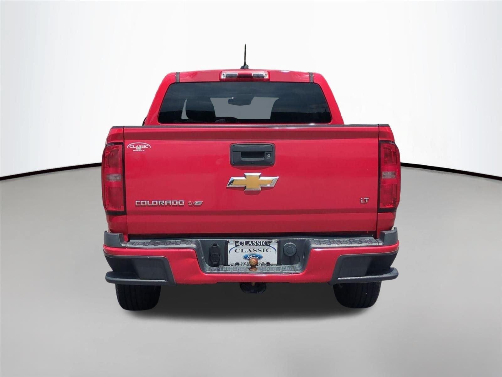Used 2018 Red Hot Chevrolet 2WD LT image 4