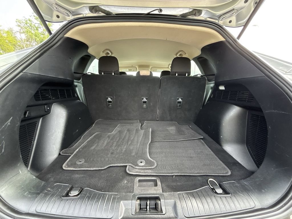 Used 2020 Silver Ford SE Sport image 21