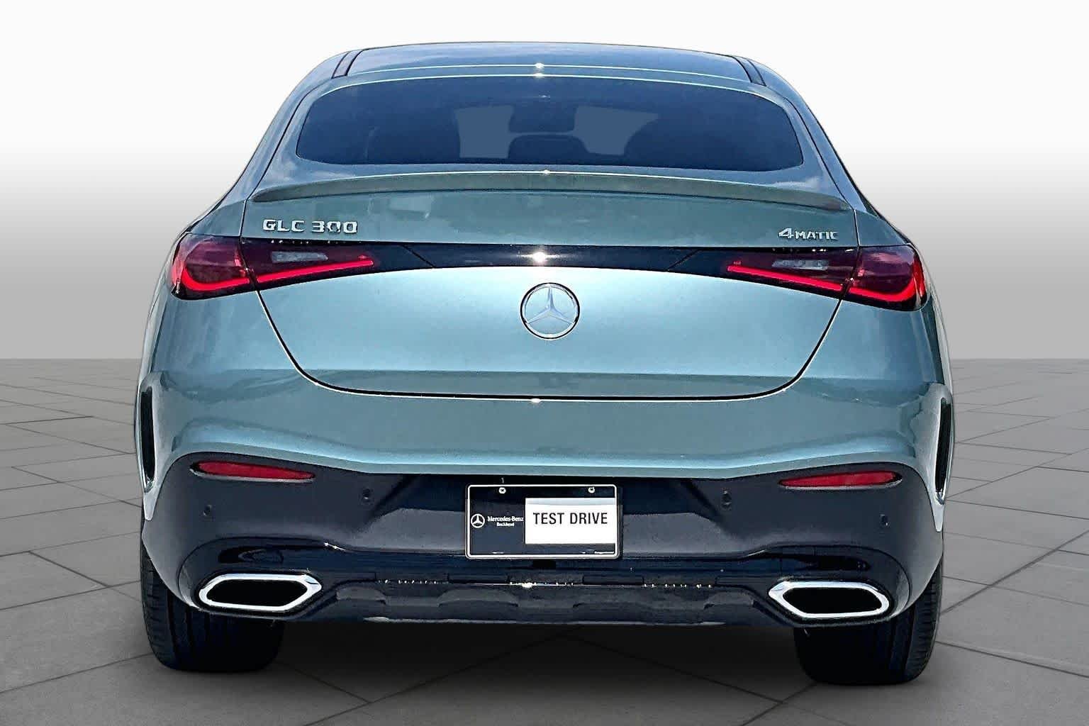 Used 2026 Verde Silver Metallic Mercedes-Benz GLC 300 image 4