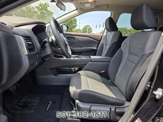 Used 2021 Black Nissan S image 10