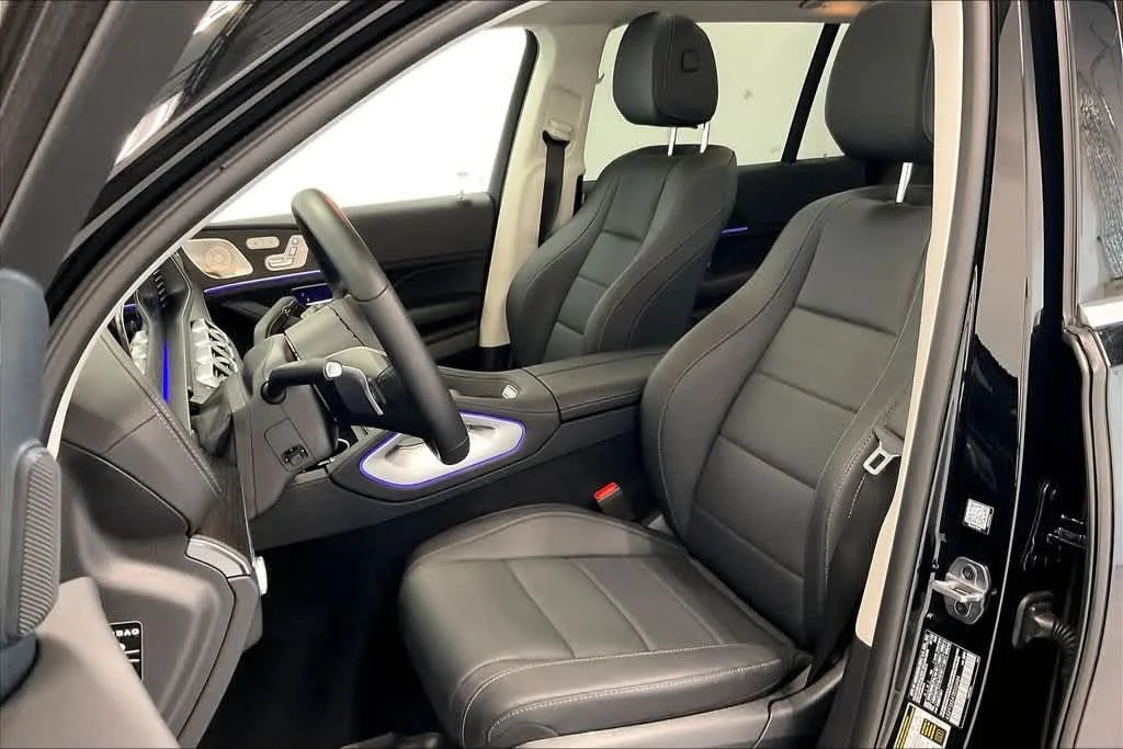 Certified Used 2026  Mercedes-Benz GLS 450 image 7