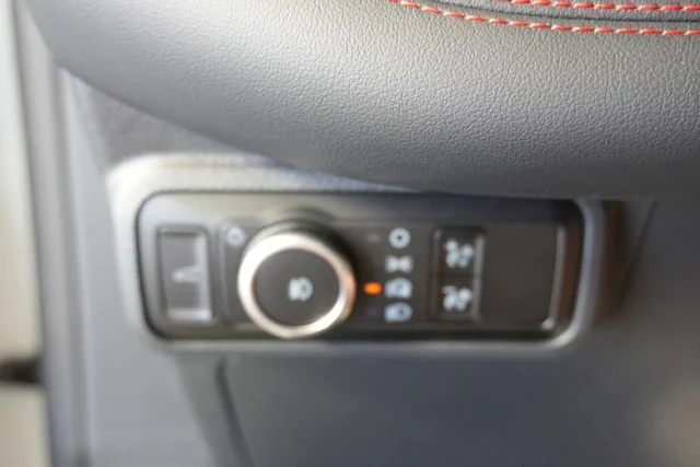 New 2027 Avalanche Gray Ford ST-Line image 26