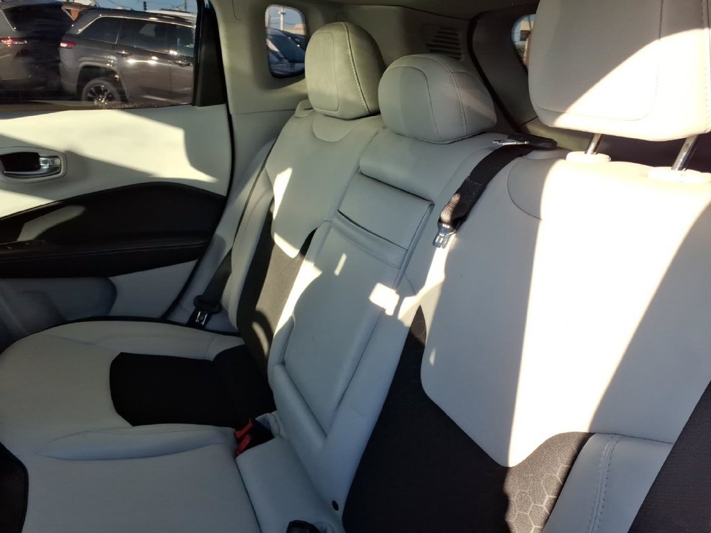 Used 2020 Blue Jeep Latitude image 14