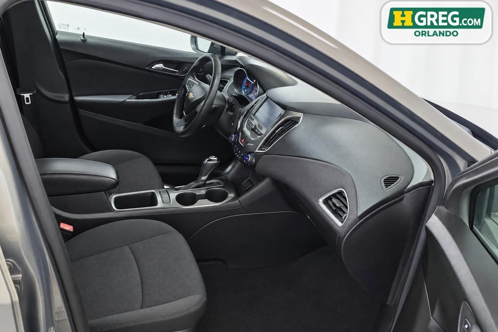 Used 2017 Pepperdust Metallic Chevrolet LT image 8