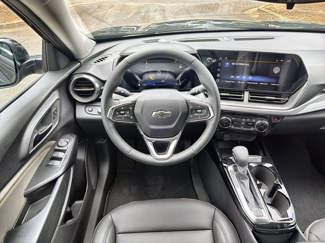 New 2026 Mosaic Black Metallic Chevrolet ACTIV image 10