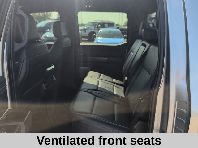 Used 2025 Silver Ford Lariat image 13