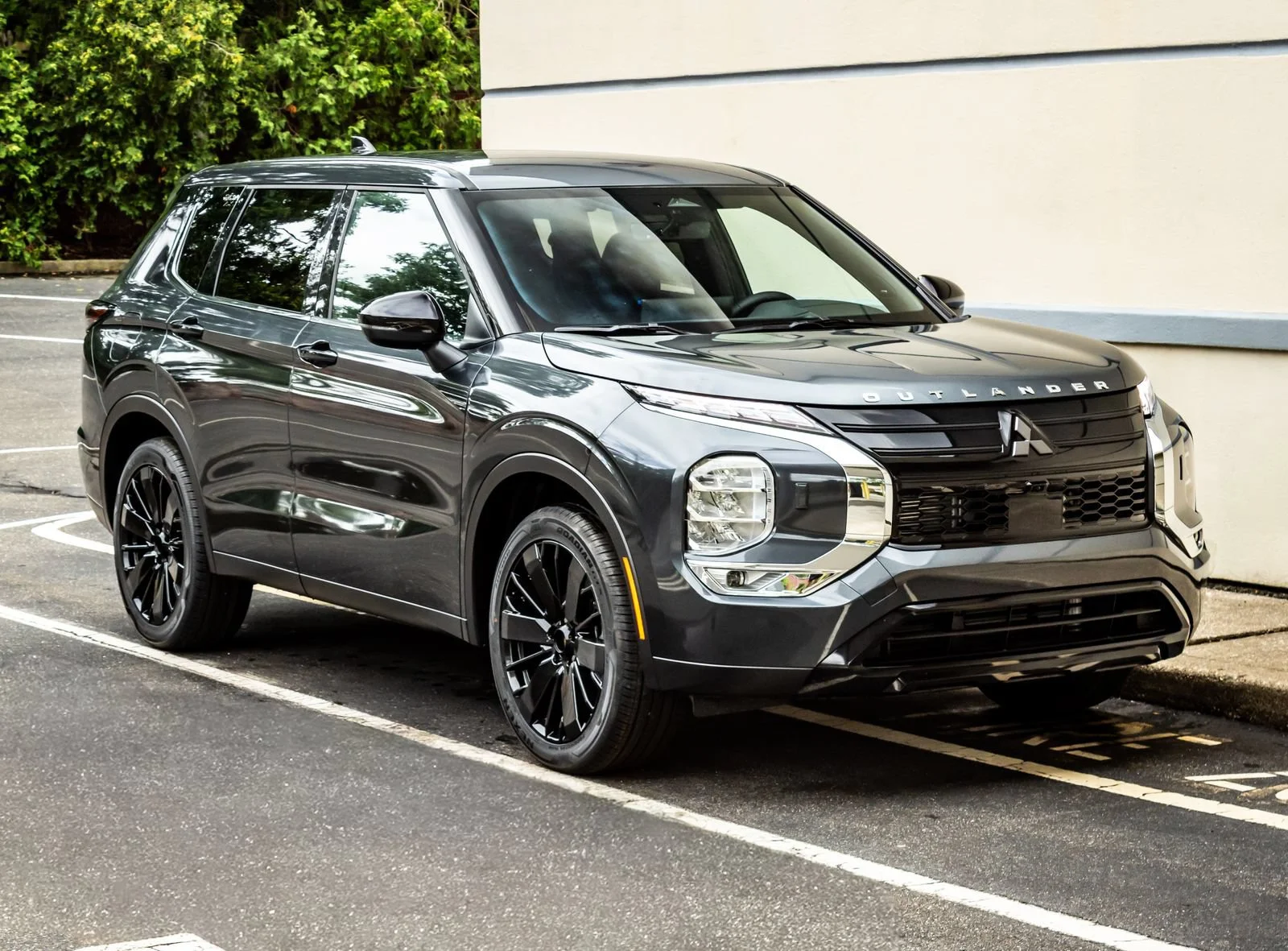 New 2026 Gray Mitsubishi LE image 10