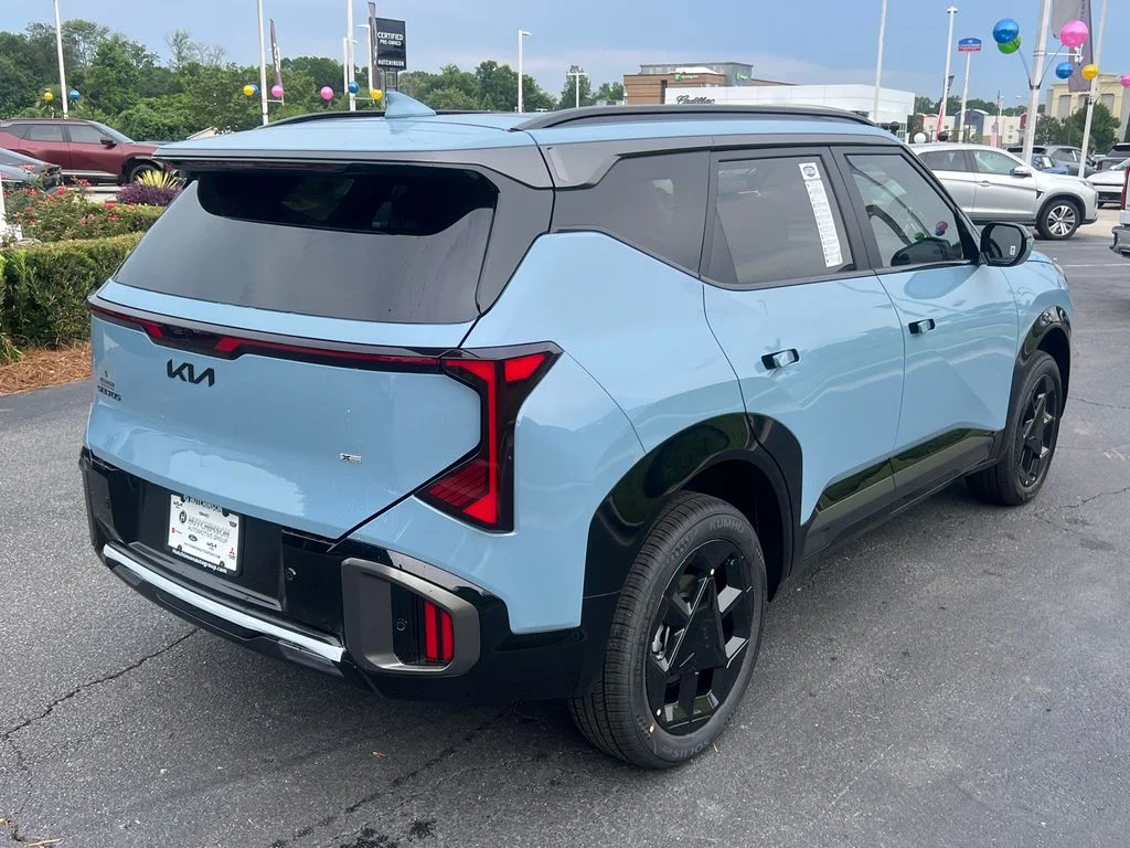 New 2027 Blue Kia X-Line image 7
