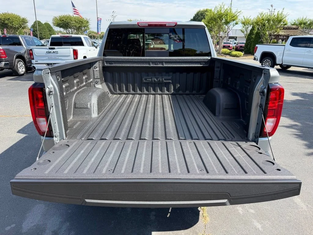 New 2026 Sterling Metallic GMC Elevation image 21