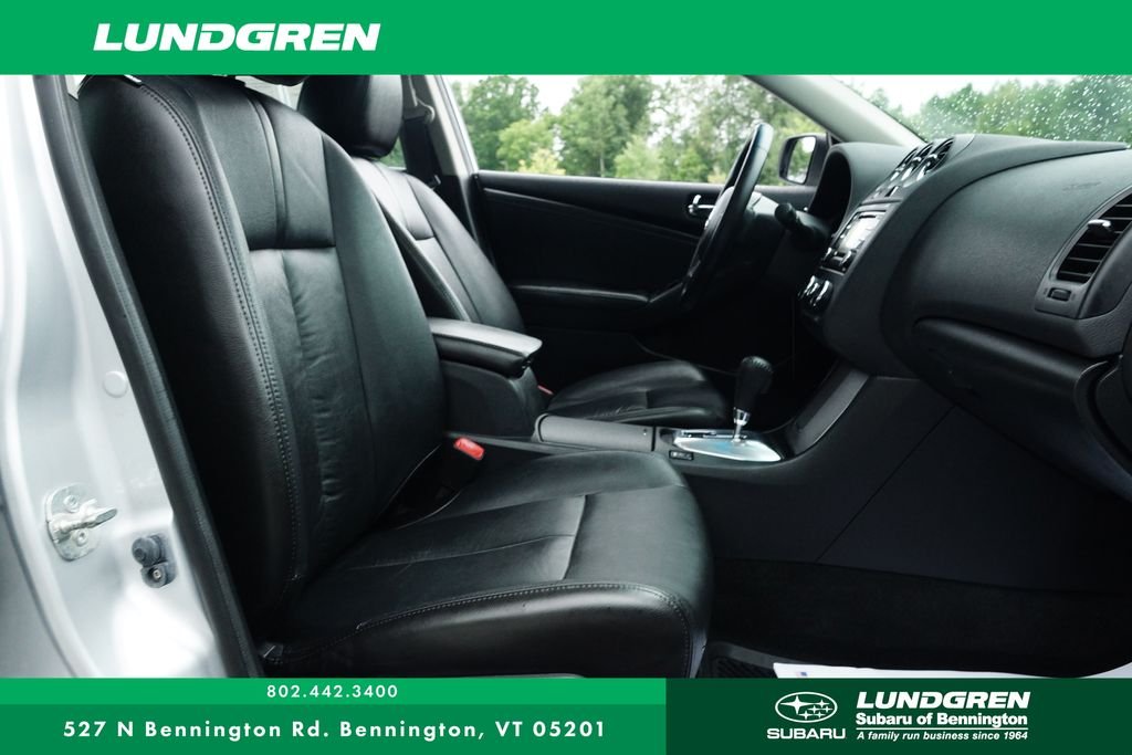 Used 2012 Silver Nissan 2.5 SL image 9