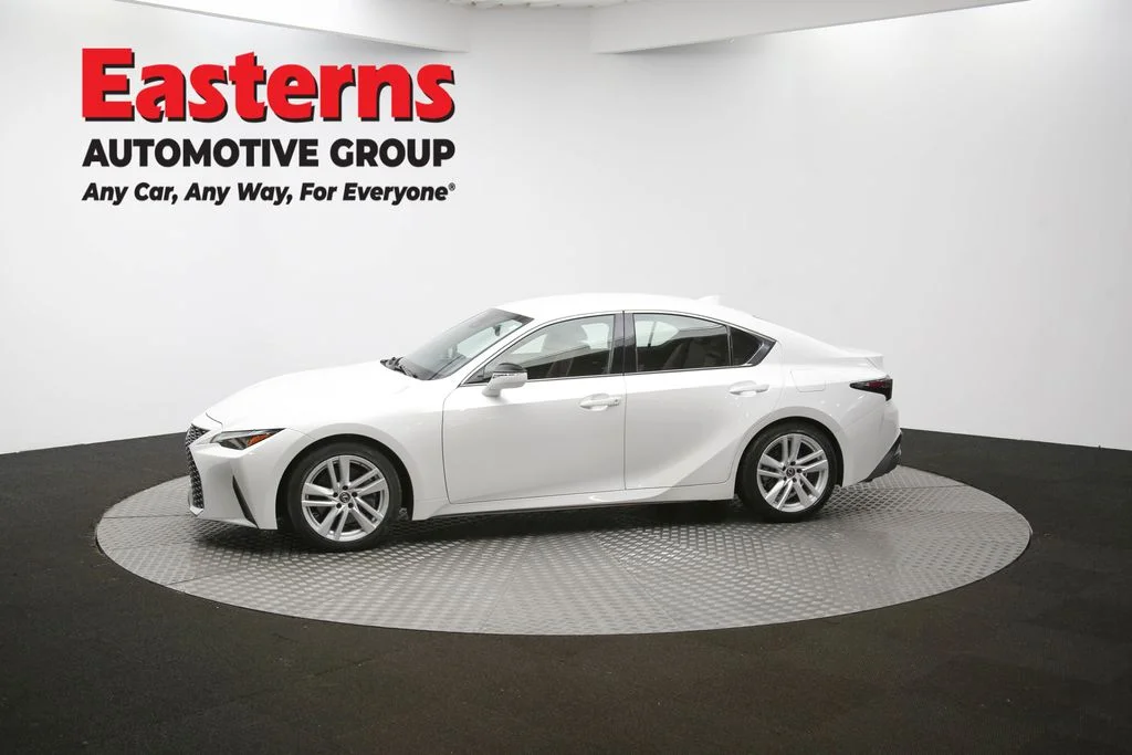 Used 2021  Lexus 300 image 57