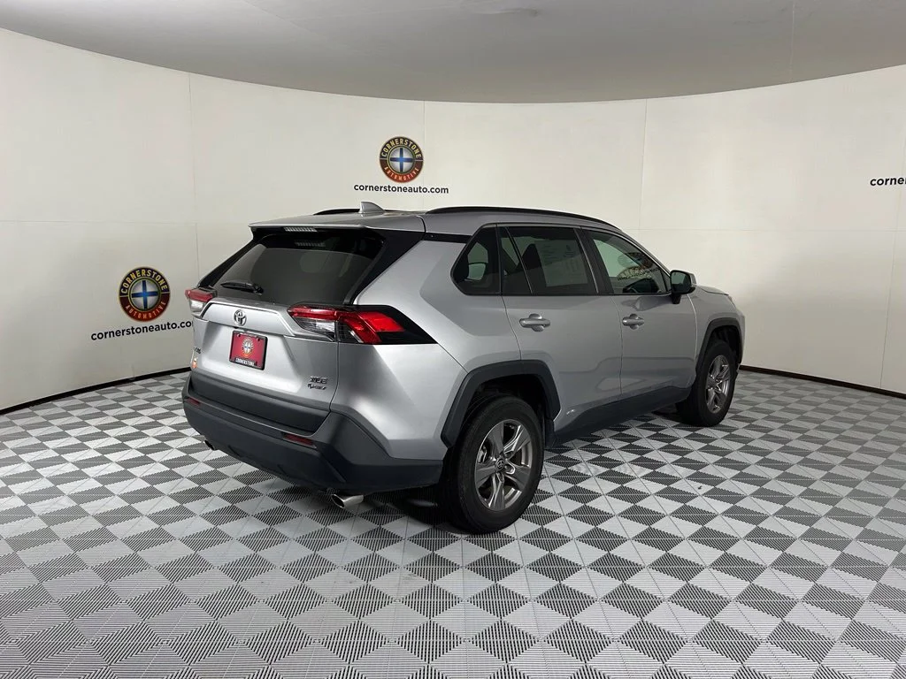 Used 2025 Silver Toyota XLE image 16