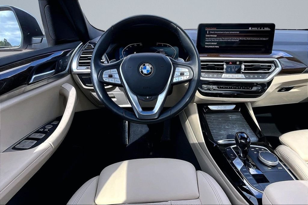 Used 2022 White BMW sDrive30i image 5