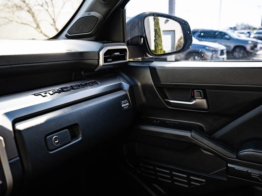 2025 Toyota Tacoma TRD Sport - Photo 40