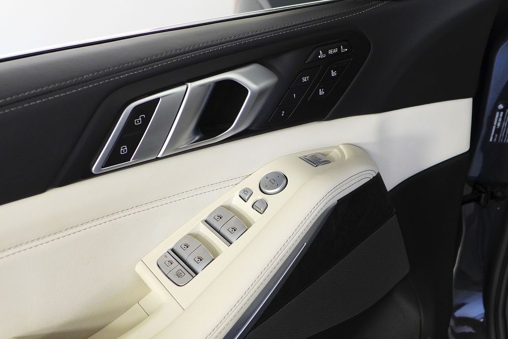 Used 2023 Dravit Gray Metallic BMW ALPINA XB7 image 12
