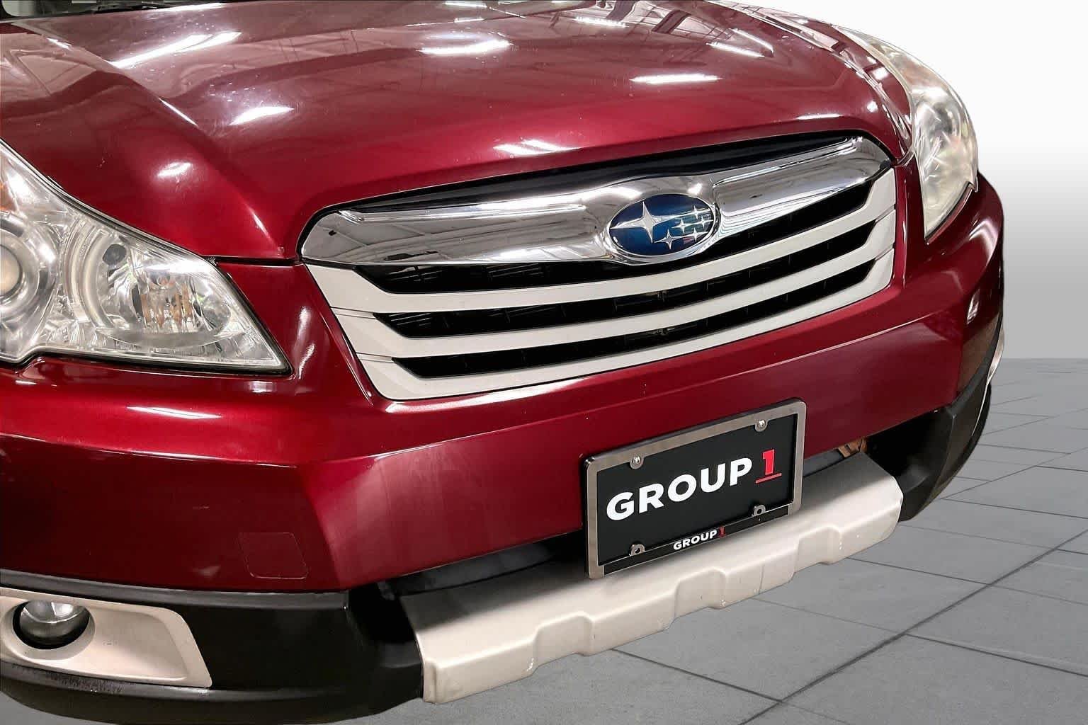 Used 2011 Ruby Red Pearl Subaru 2.5i Limited Pwr Moon image 29