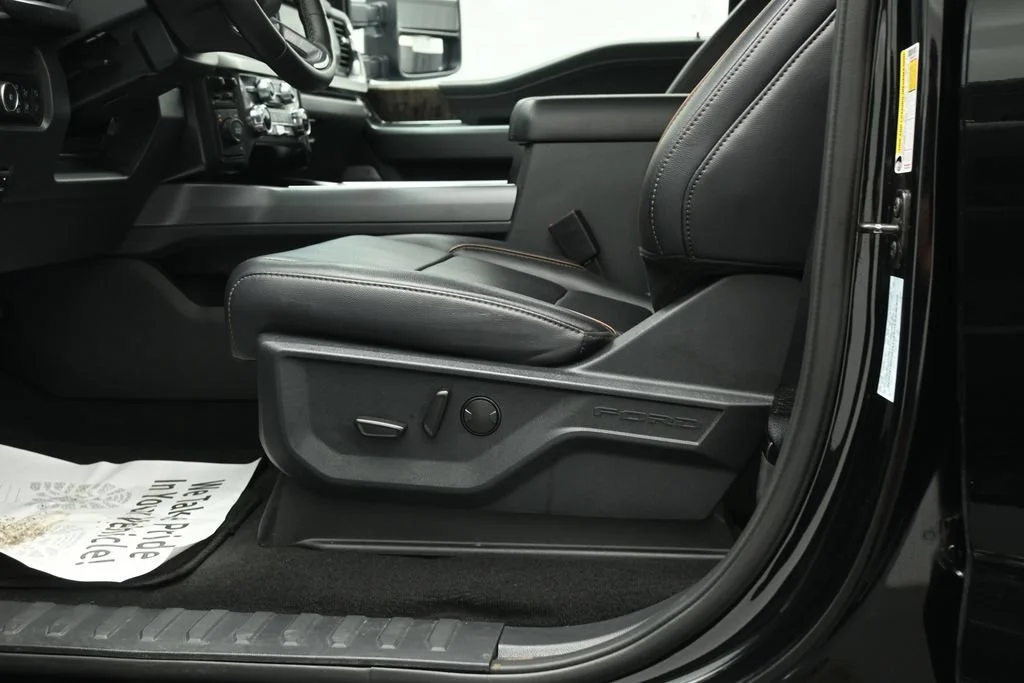 Certified Used 2025 Black Ford Lariat image 9