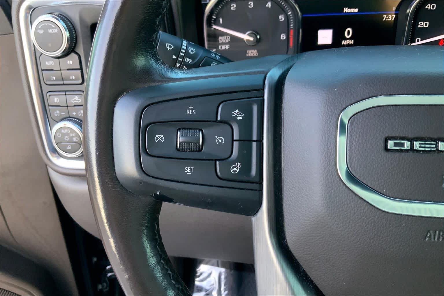Used 2021 Onyx Black GMC Denali image 23