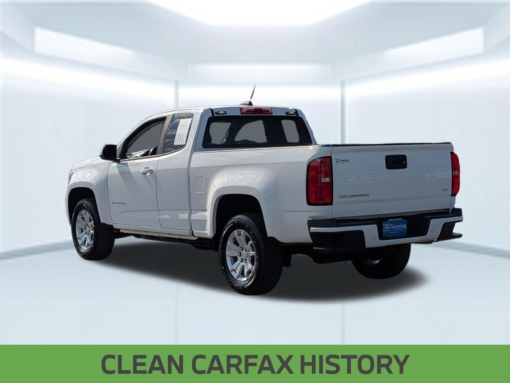 Used 2022 White Chevrolet LT image 4