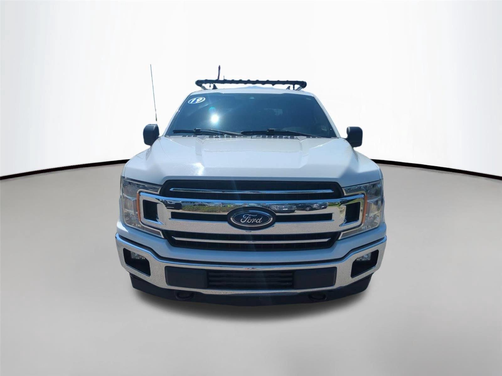 Used 2019 Oxford White Ford XLT image 14