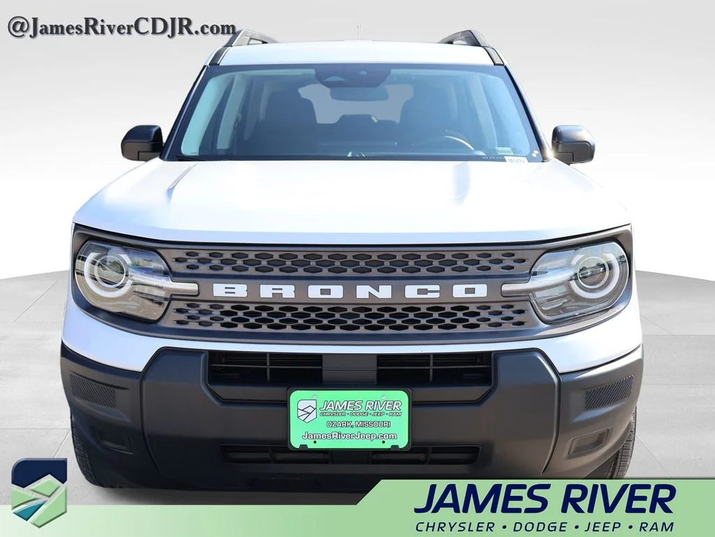 Used 2025 White Ford Big Bend image 7