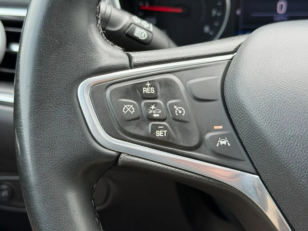 Used 2023 Iridescent Pearl Tricoat Chevrolet LT image 29