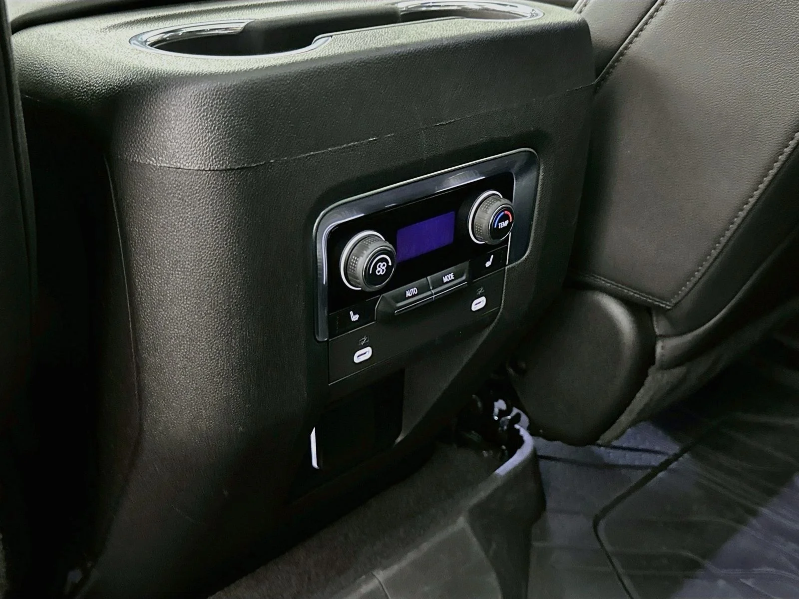 Used 2023 Black Chevrolet Z71 image 28
