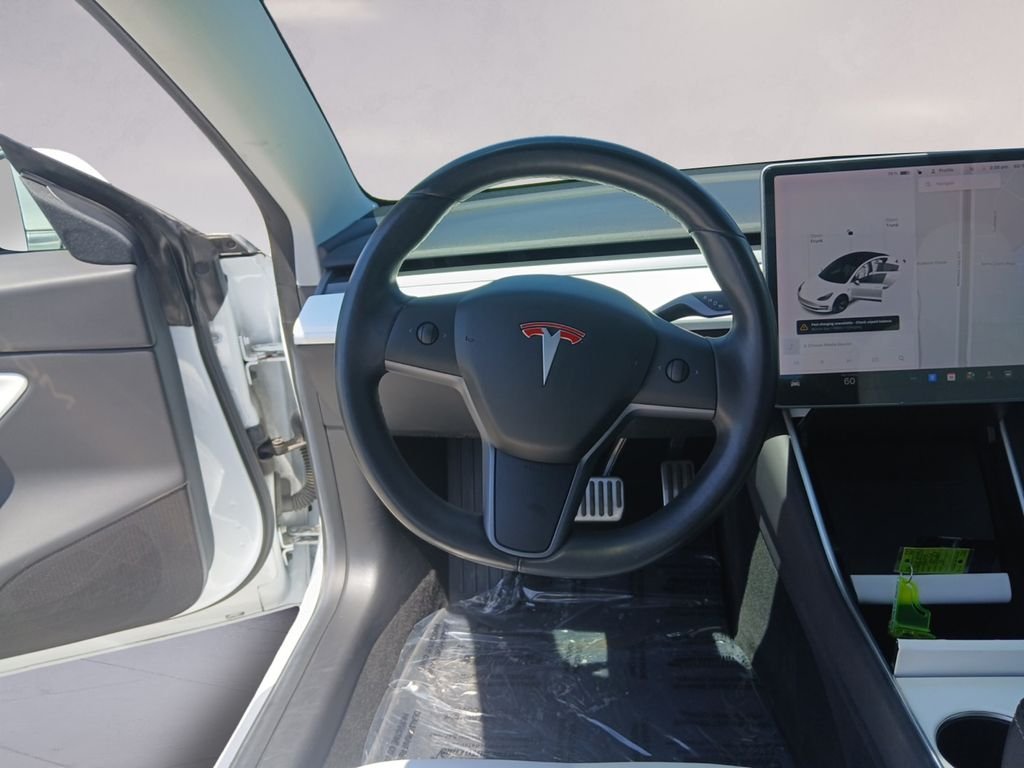 Used 2019  Tesla Long Range image 13