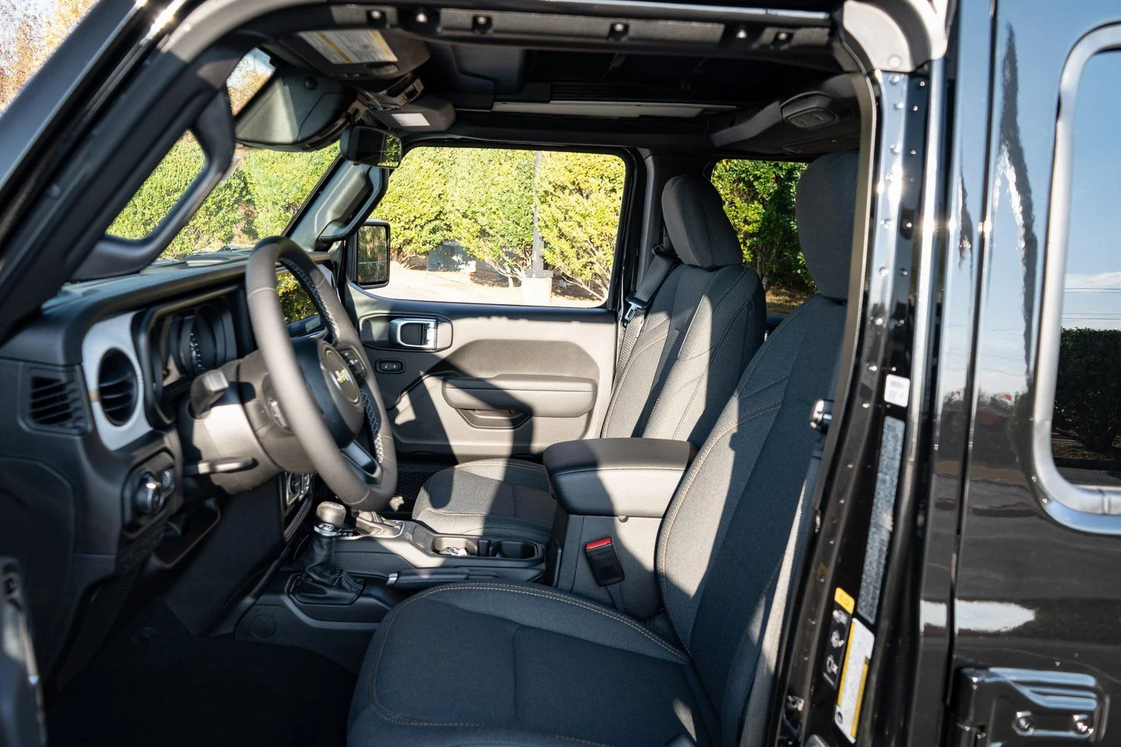 New 2026 Black Clear-Coat Exterior Paint Jeep Sport S image 14