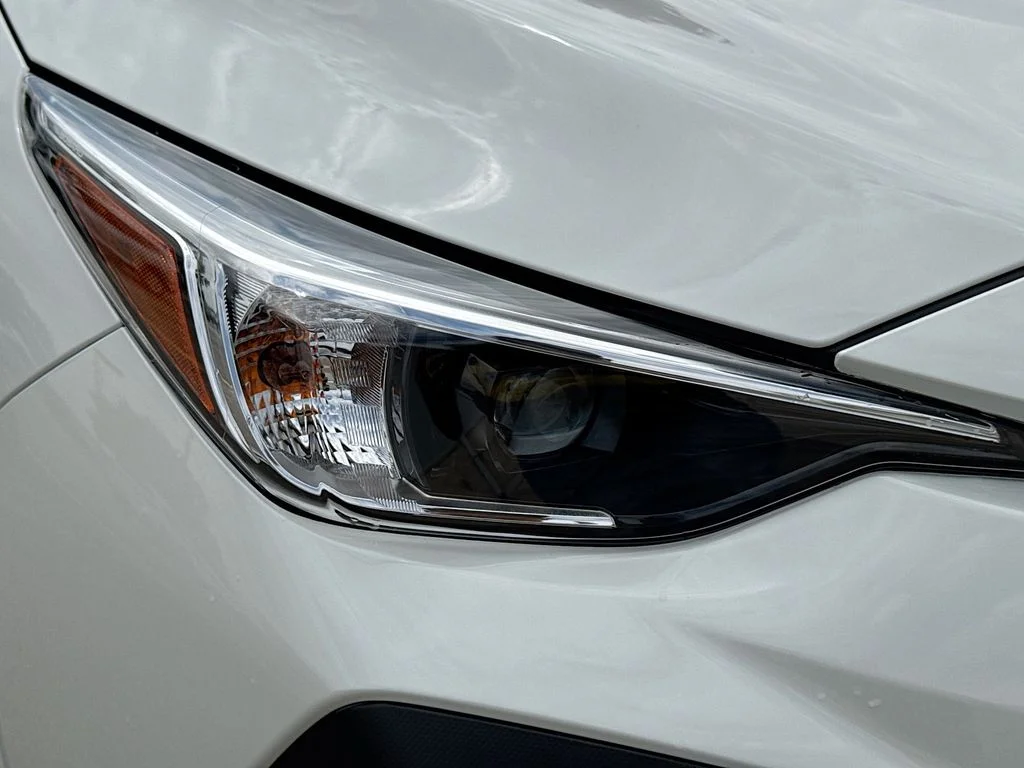 New 2026 CRYSTAL WHITE PEARL Subaru Premium image 36