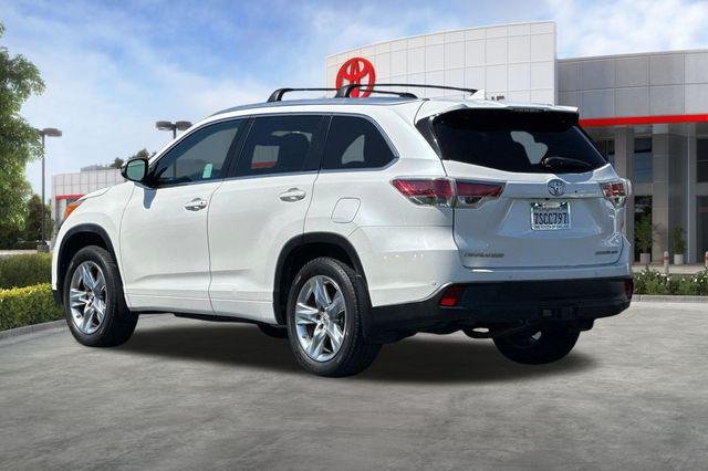 Certified Used 2016 BLIZZARD PEARL Toyota  image 7