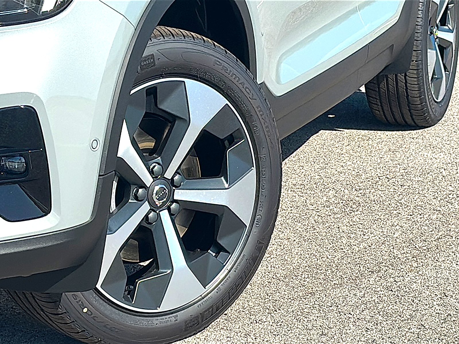 New 2026 Vapour Grey Volvo Plus image 3