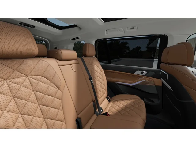 New 2027 Mineral White Metallic BMW xDrive40i image 12
